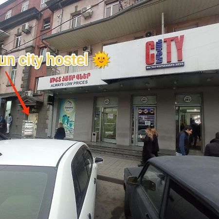 Sun City Hostel 예레반 외부 사진
