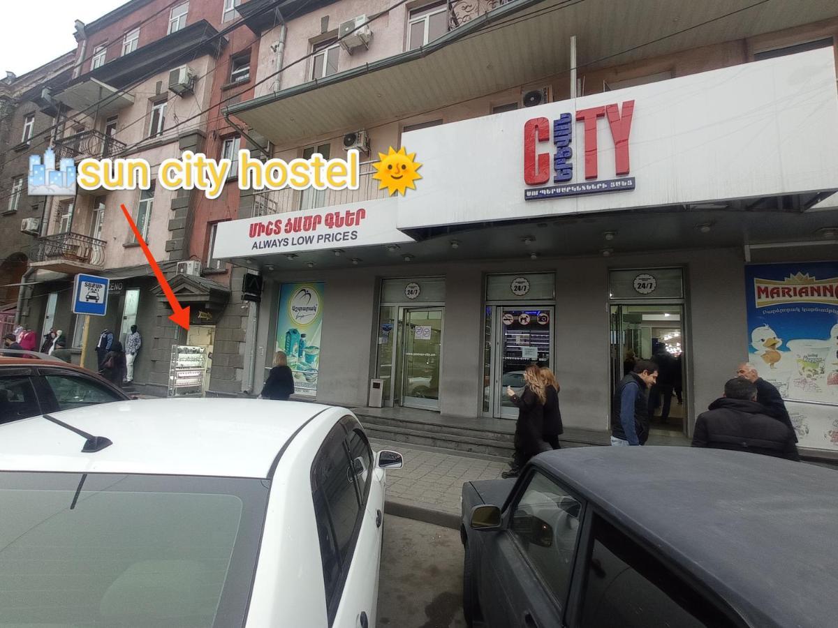 Sun City Hostel 예레반 외부 사진