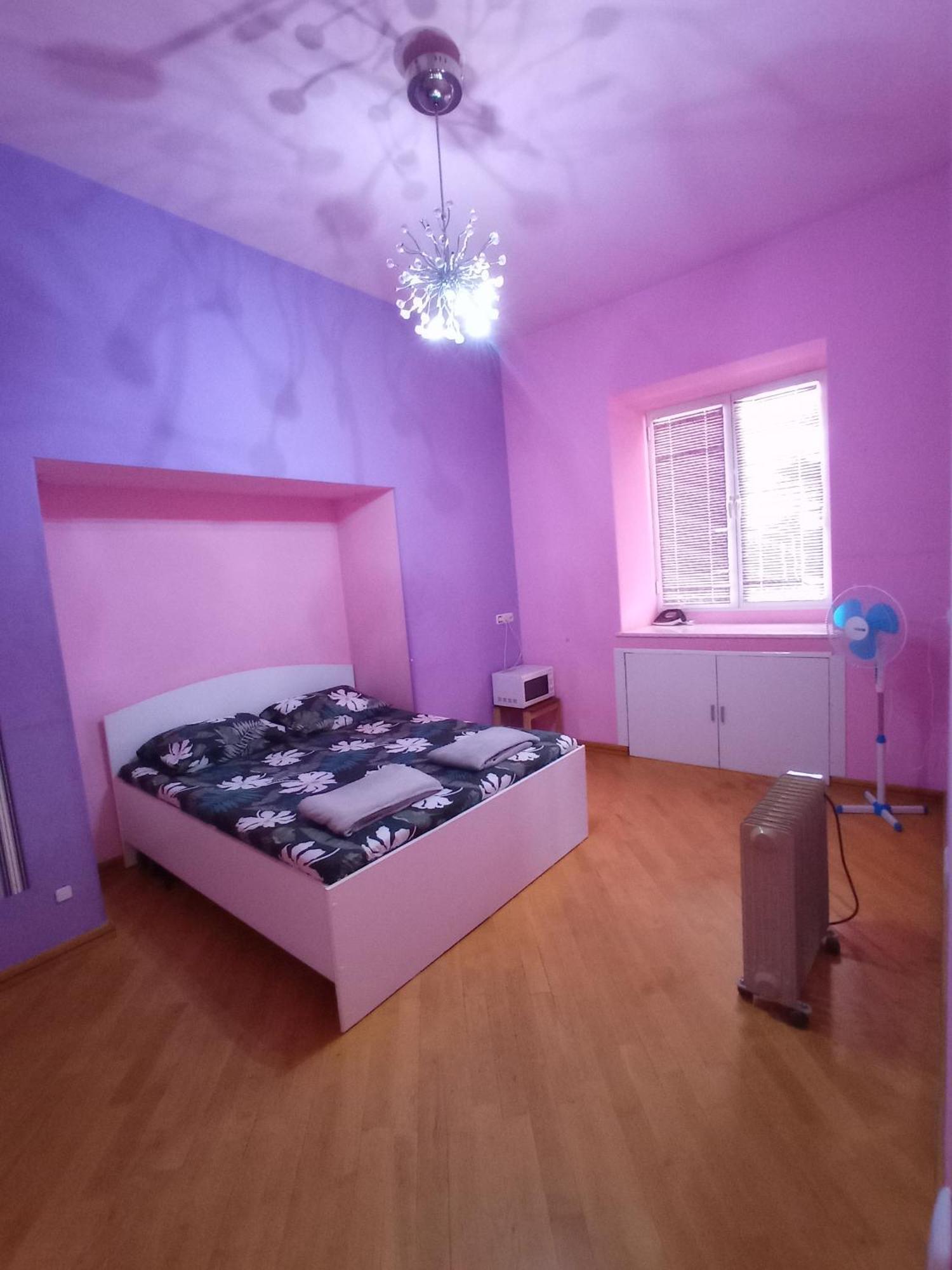 Sun City Hostel 예레반 외부 사진